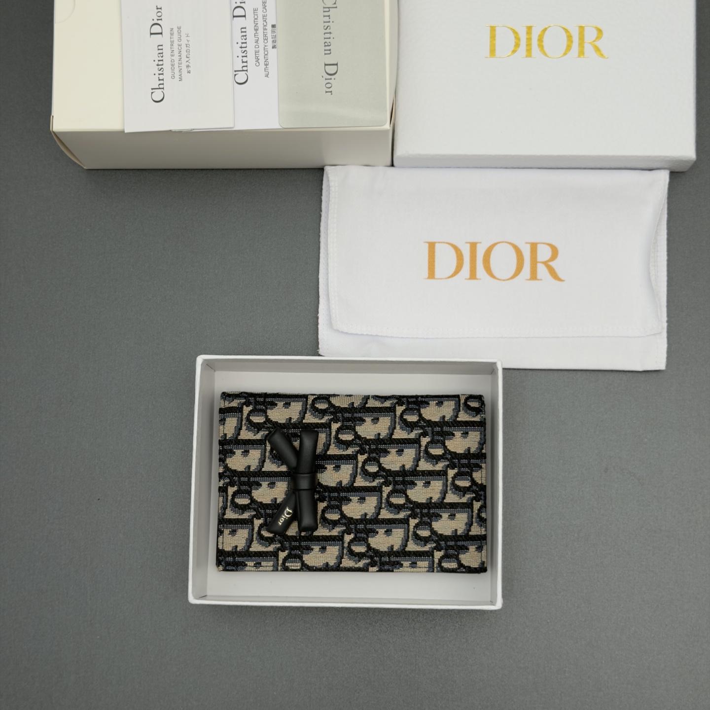 Diro Oblique Promenade Passport Holder-10*14*2CM