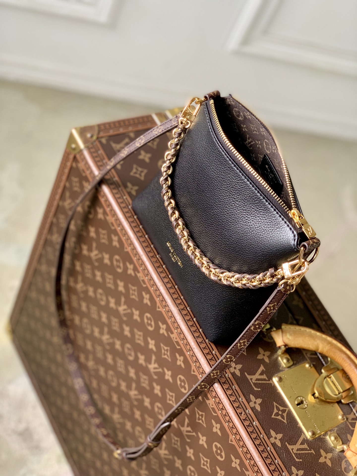 L0vis Vvtt0n Multipass Mini Handbags-M3A389-17.5 x 18 x 9.5CM