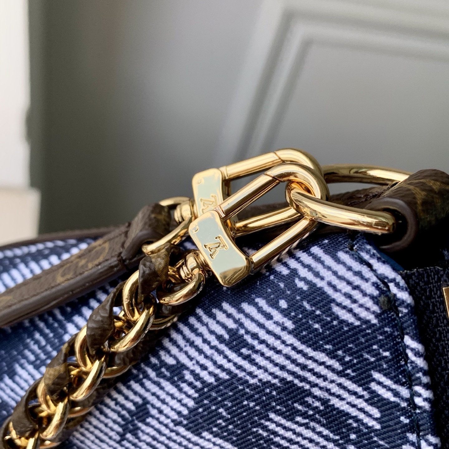 L0vis Vvtt0n Multipass Mini Handbags-M3A389-17.5 x 18 x 9.5CM