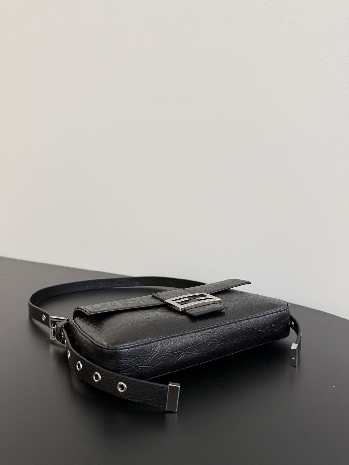 F**di Zucca Leather Baguette Shoulder Bag-26*14*4CM