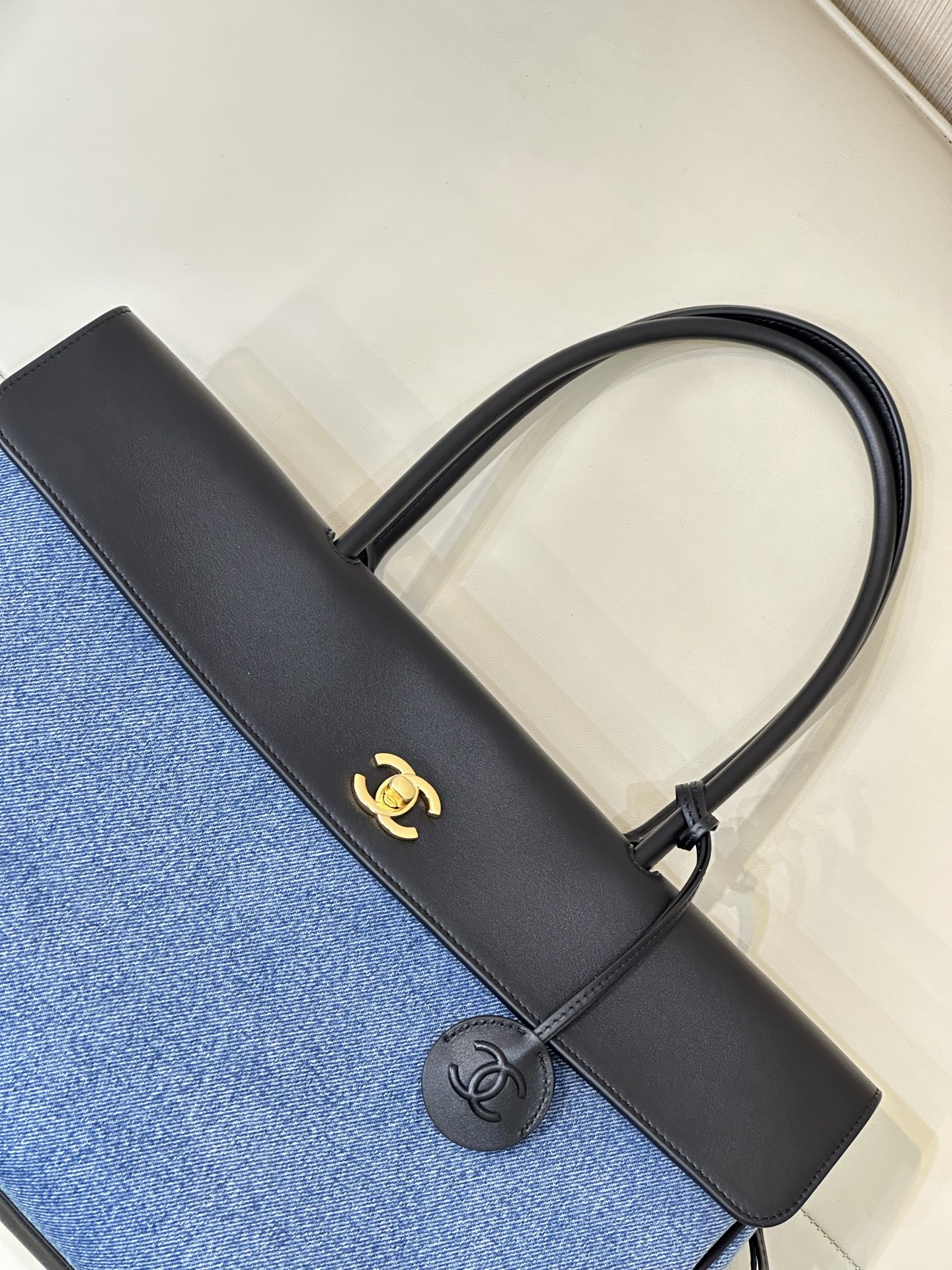Ch@nel Medium Shopping Bag-38x 22 x 16CM