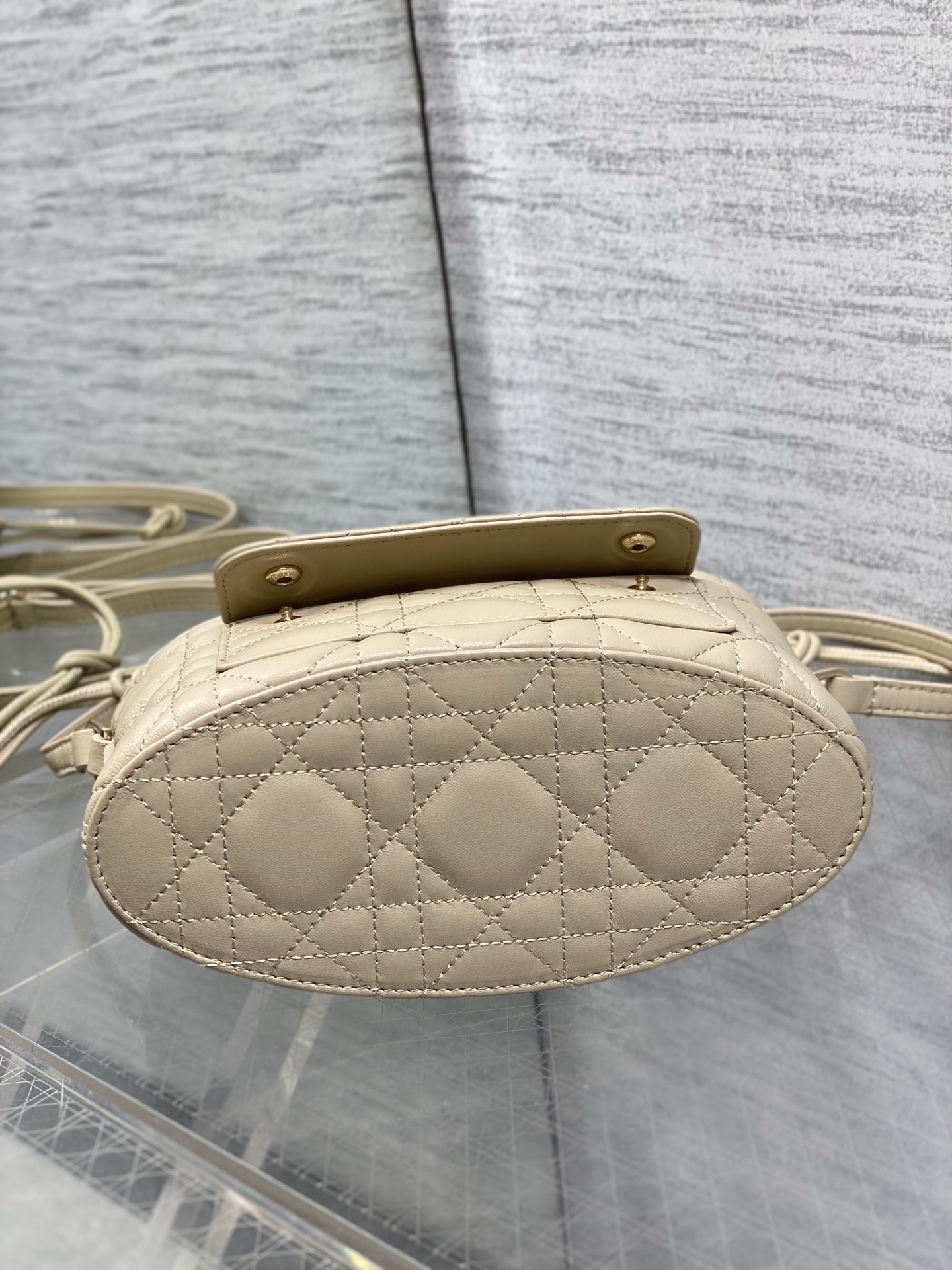 Di*or Trave Bag-20*22*5.5CM