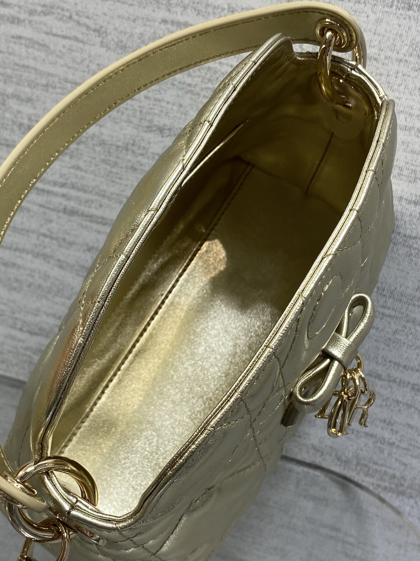 Di*or Top Handle Bag-22.5*9*13CM
