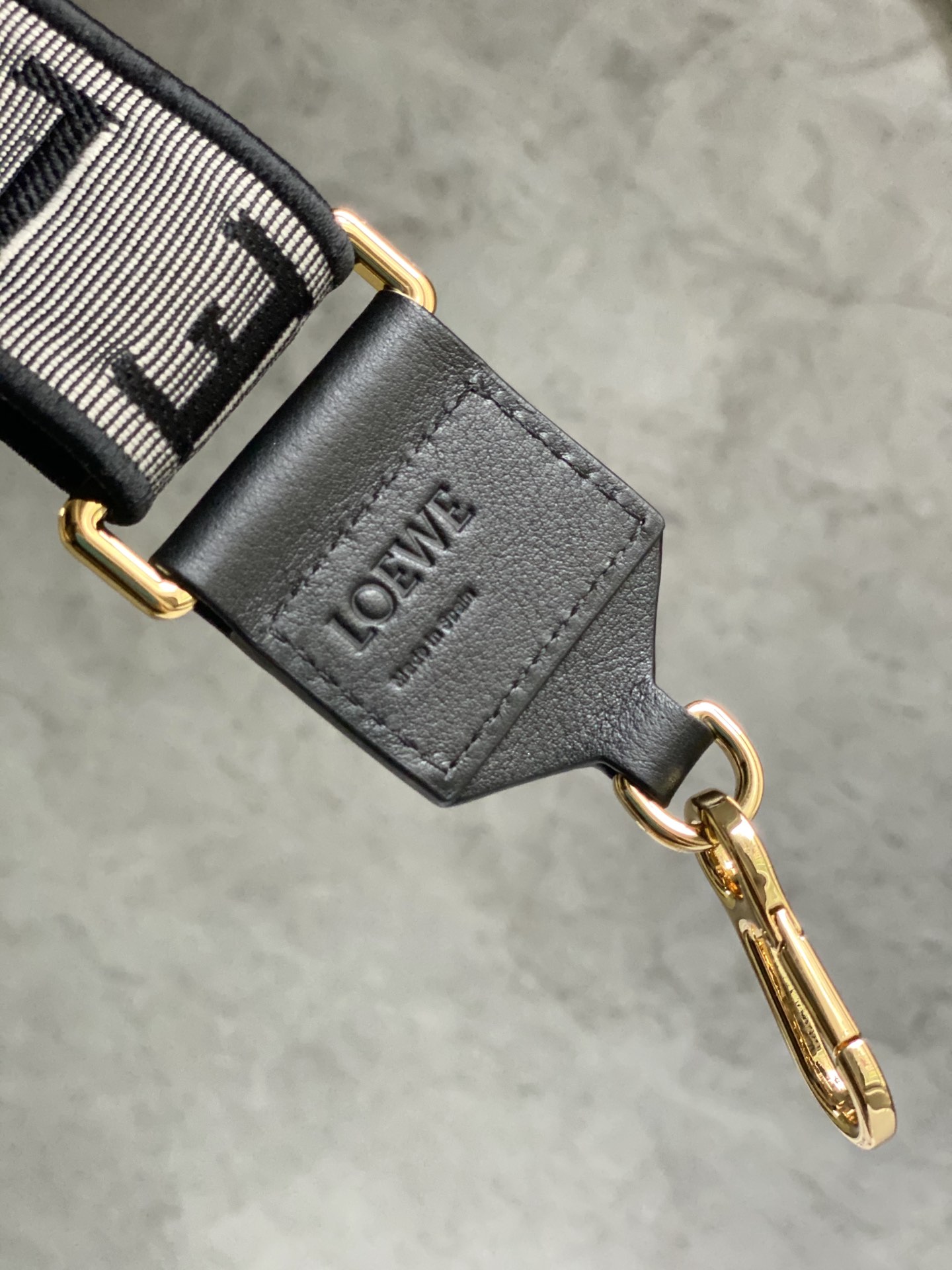 L0ew* straps
