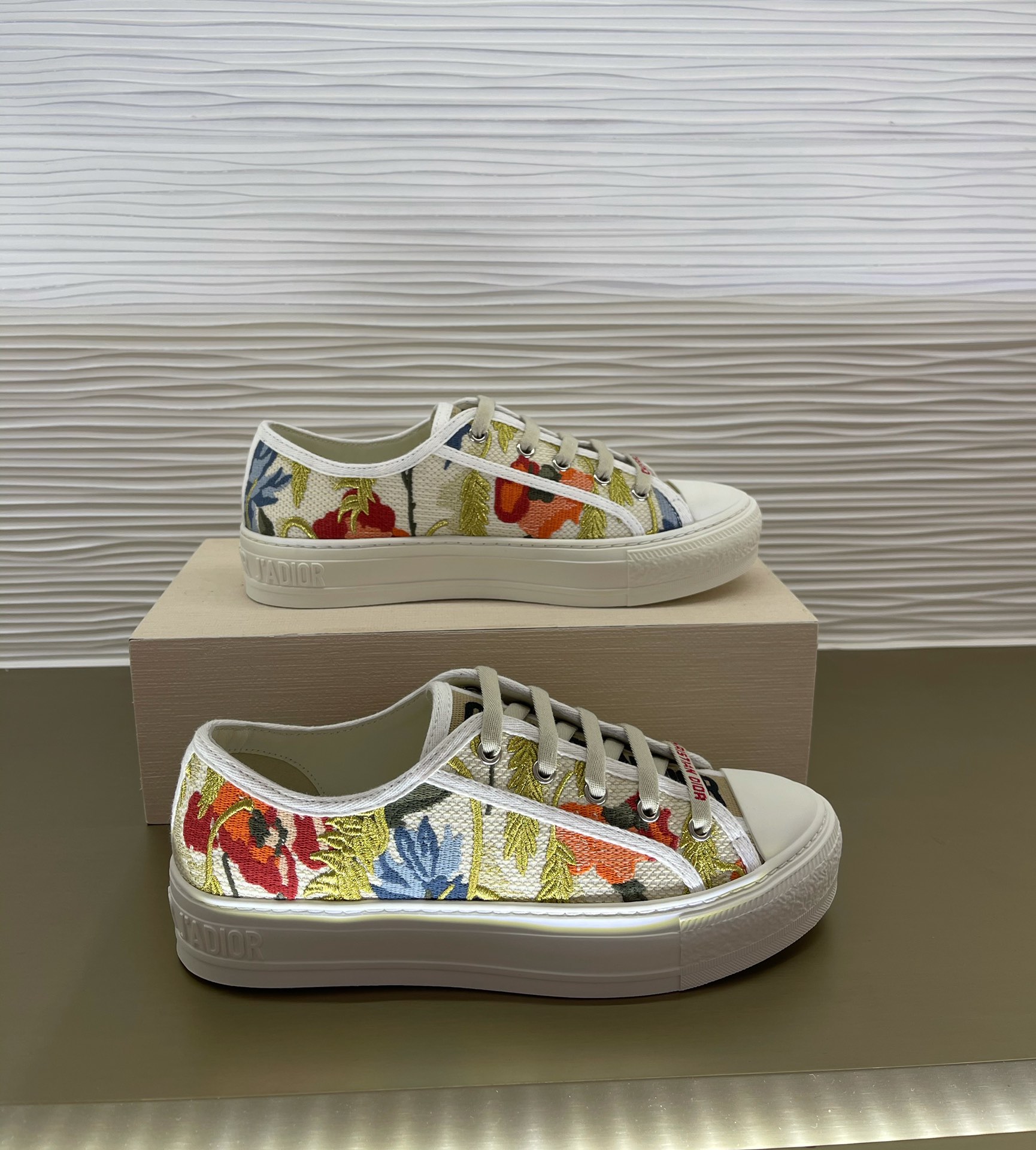D*or sneakers